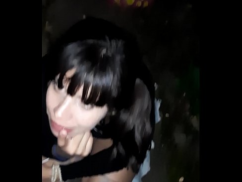 ❤️ Na ulici zduřelý penis výměnou za bonbóny Tvrdé porno u nás ☑