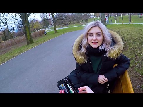 ❤️ Polyká cizí žhavé sperma za peníze - orál v parku Eva Elfie Tvrdé porno u nás ☑
